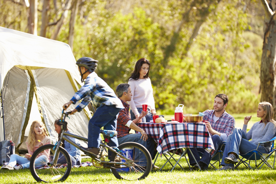 famille en camping fréjus 5 etoile